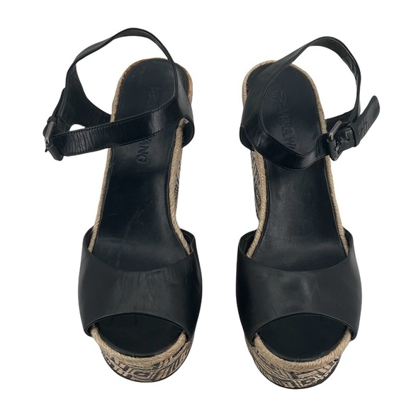 Vera Wang Black Leather Geometric Print Wedge Platform Sandals Size 10 Women’s - Picture 4 of 12